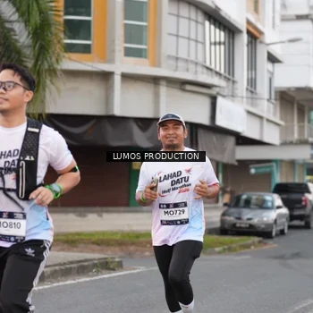 Runner Photo 7995213