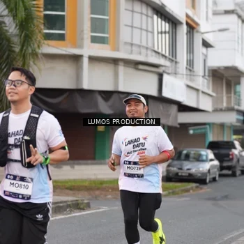 Runner Photo 7995214