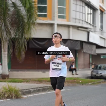 Runner Photo 7995222