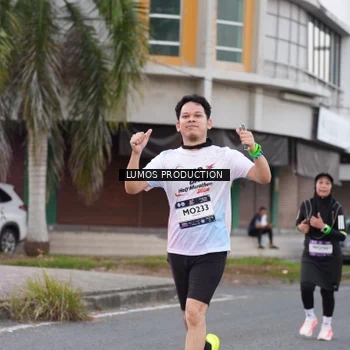 Runner Photo 7995242