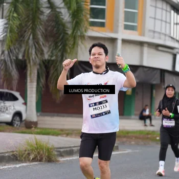 Runner Photo 7995247