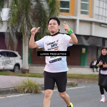 Runner Photo 7995250