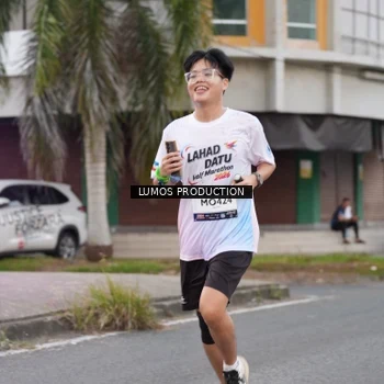 Runner Photo 7995299