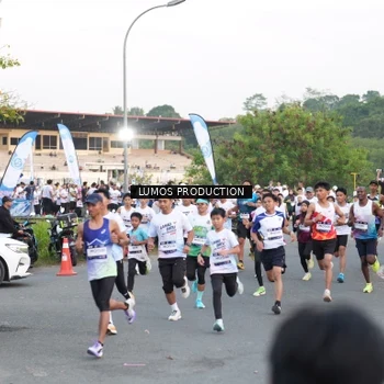 Runner Photo 7995311