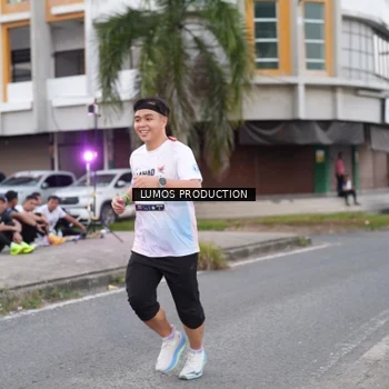 Runner Photo 7995316