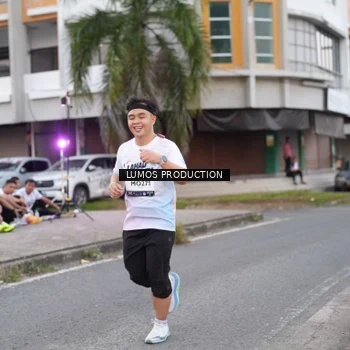 Runner Photo 7995318