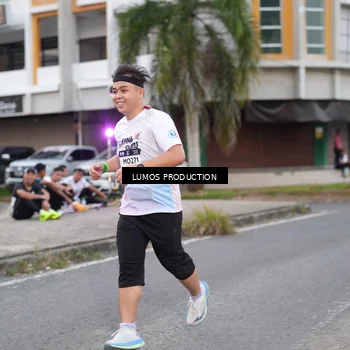 Runner Photo 7995322