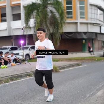 Runner Photo 7995323