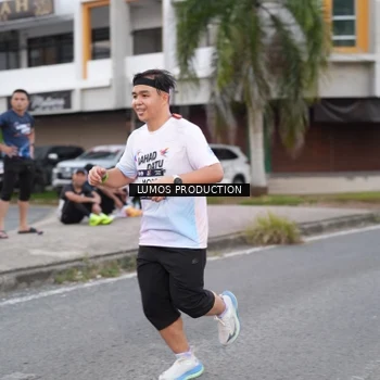 Runner Photo 7995324