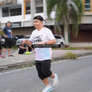 Runner Photo 7995325