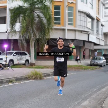 Runner Photo 7995332