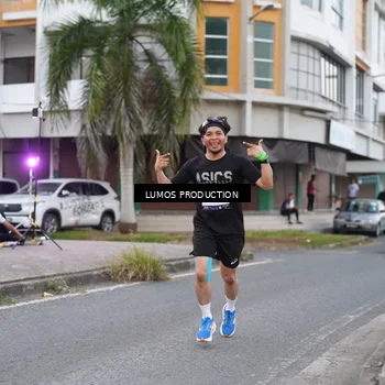 Runner Photo 7995336