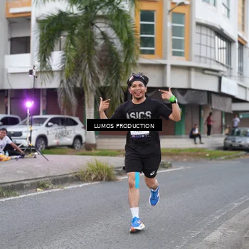 Runner Photo 7995337