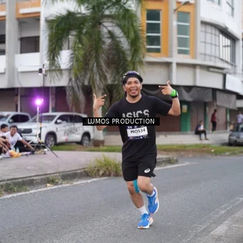 Runner Photo 7995340