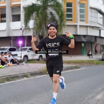 Runner Photo 7995349