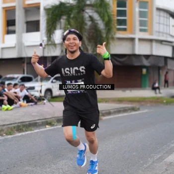 Runner Photo 7995353