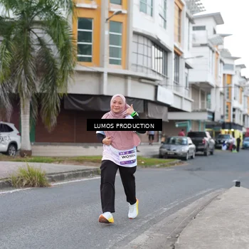 Runner Photo 7995354