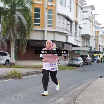 Runner Photo 7995355