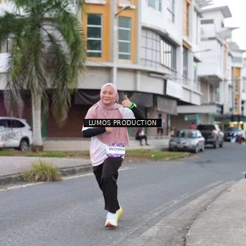 Runner Photo 7995363