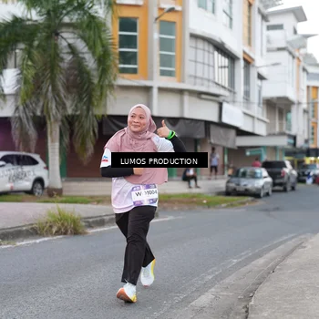 Runner Photo 7995366