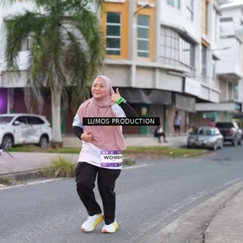 Runner Photo 7995370