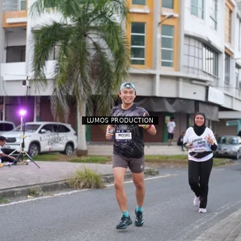 Runner Photo 7995391