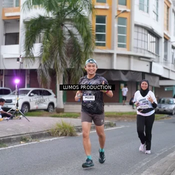 Runner Photo 7995398