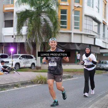 Runner Photo 7995399