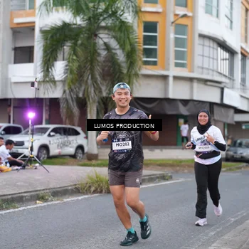 Runner Photo 7995403