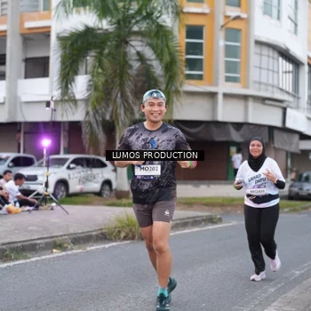 Runner Photo 7995408