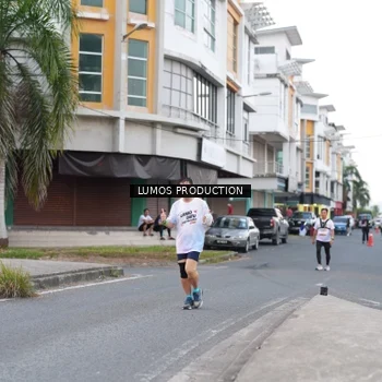 Runner Photo 7995420