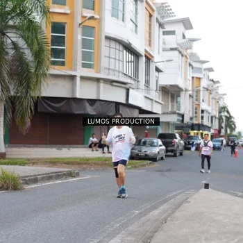 Runner Photo 7995425