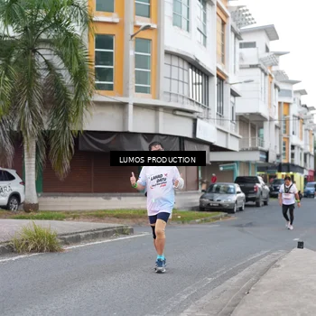 Runner Photo 7995431