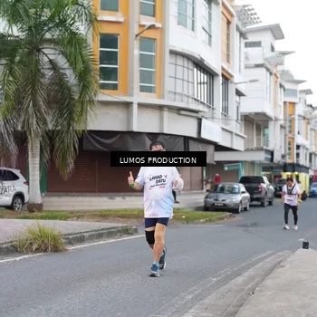 Runner Photo 7995435