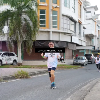 Runner Photo 7995438