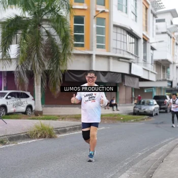 Runner Photo 7995451