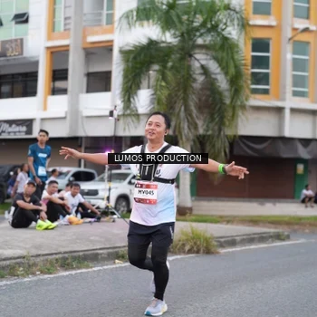 Runner Photo 7995455