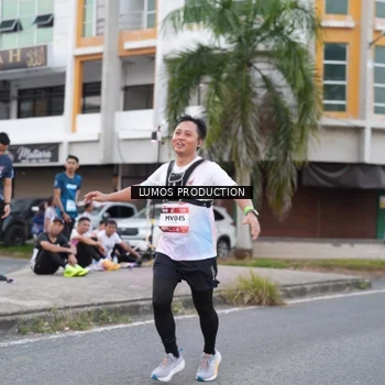 Runner Photo 7995456