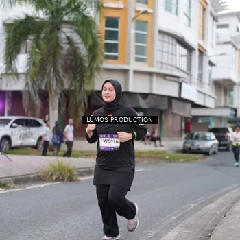 Runner Photo 7995474