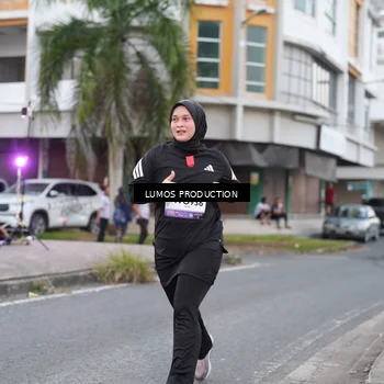 Runner Photo 7995475