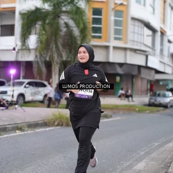 Runner Photo 7995477