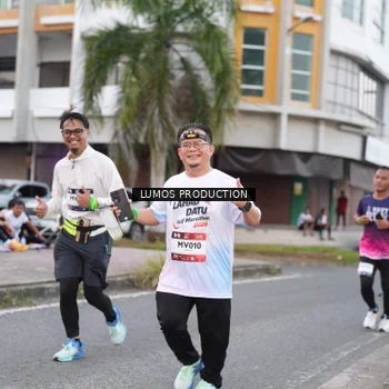 Runner Photo 7995498