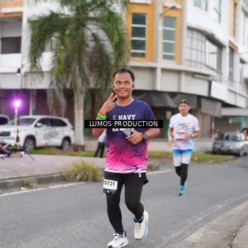 Runner Photo 7995500