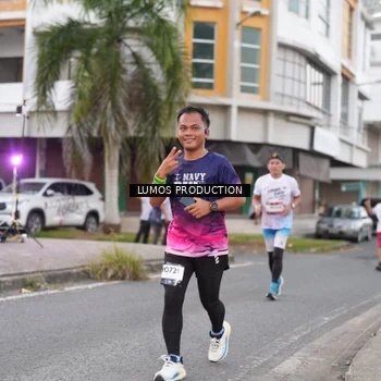 Runner Photo 7995503