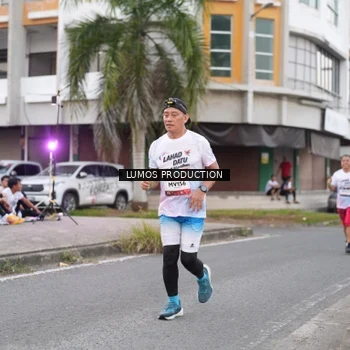 Runner Photo 7995513