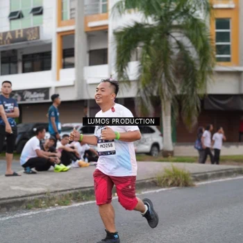 Runner Photo 7995533