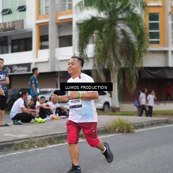 Runner Photo 7995535