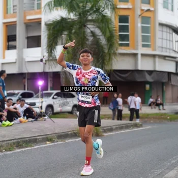 Runner Photo 7995543