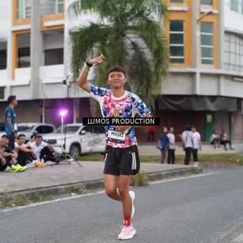 Runner Photo 7995545