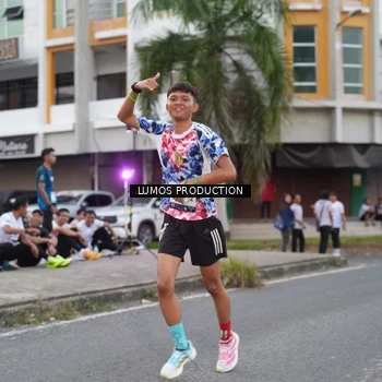 Runner Photo 7995550